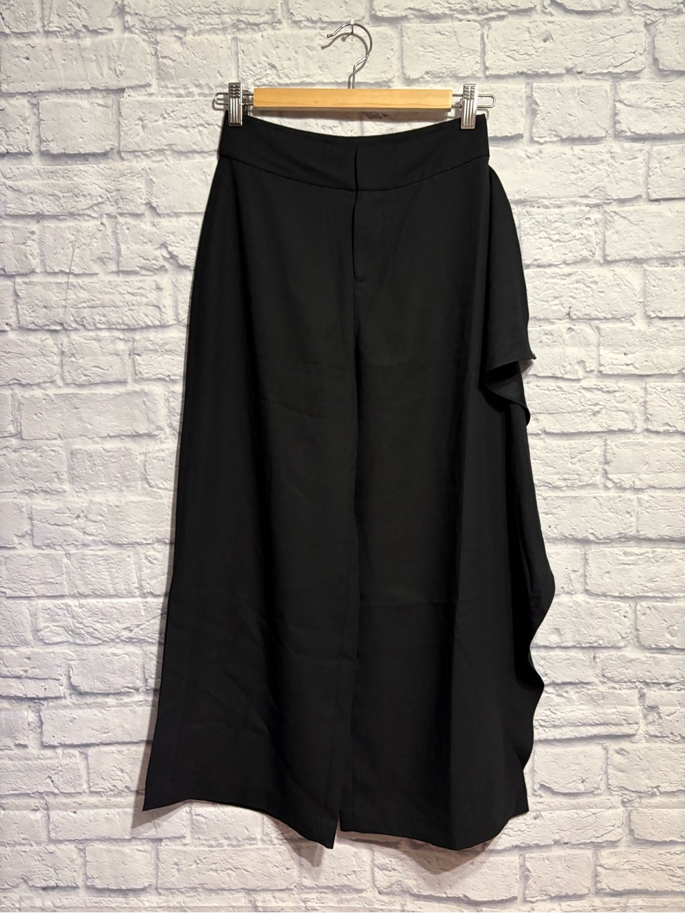 Club Monaco Black Asymmetrical Draped Wide Leg Pants Size 00